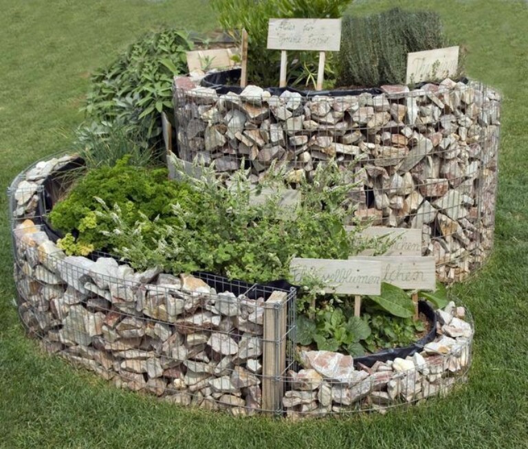 Kräutergarten anlegen - Kräuterspirale