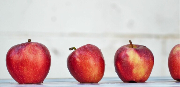 Rote Äpfel