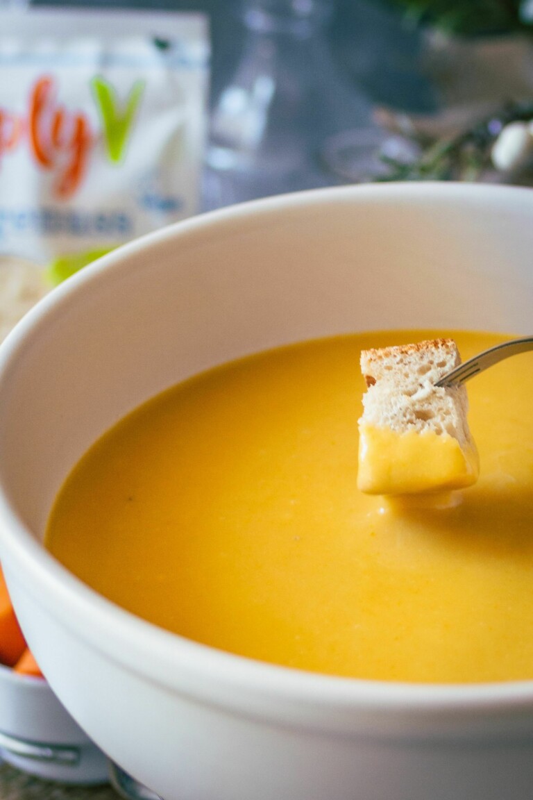 Fondue mit Kartoffeln und Hefeflocken