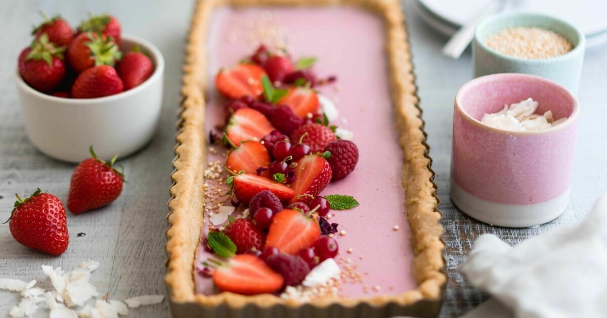 Einfache Erdbeertarte - veganes Rezept | Simply V