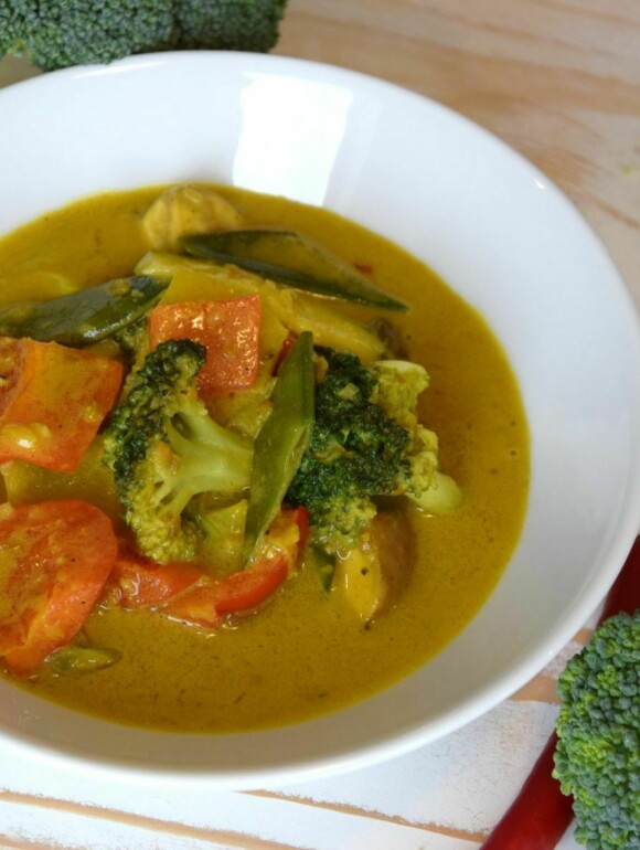 Gelbes Thai-Curry vegan