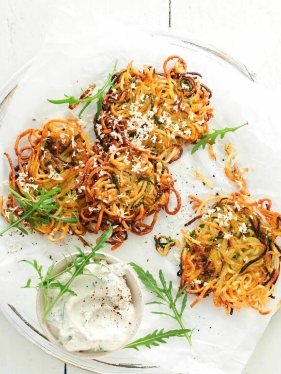 Vegane Rösti aus Kartoffel & Zucchini mit Meerrettich Dip