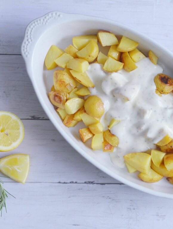 Vegane Kräutersauce mit Hirtengenuss zu Zitronen-Ofen-Kartoffeln
