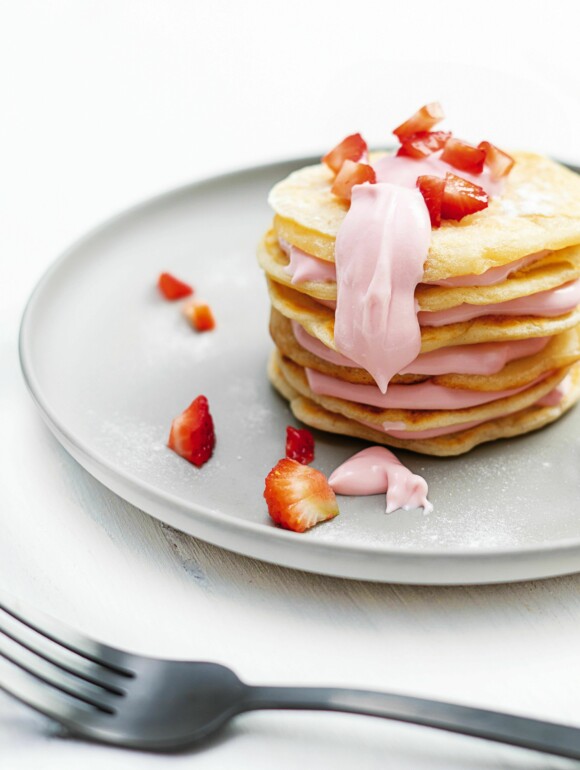 Fluffige Pancakes mit Frischegenusscreme