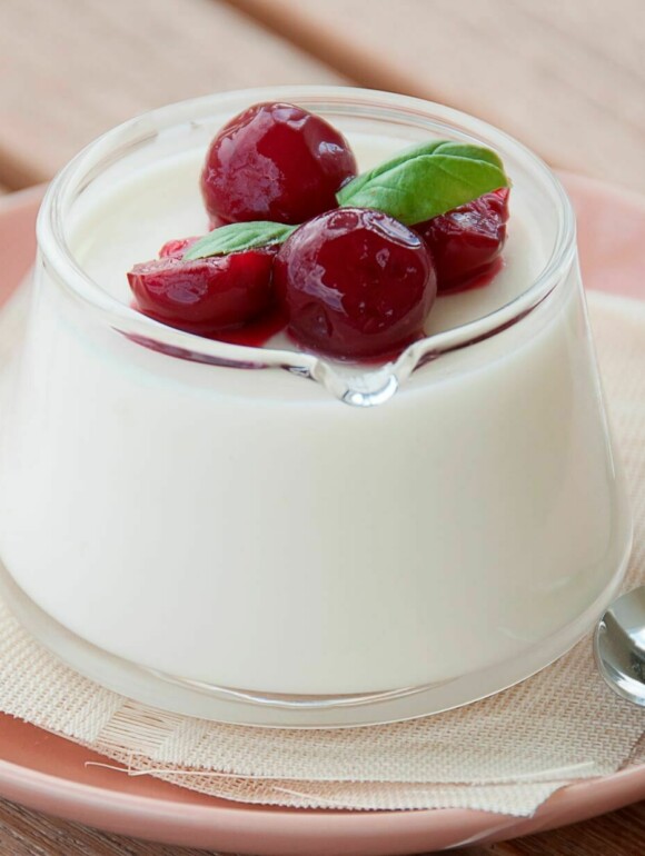 Pannacotta vegan mit Kirschen
