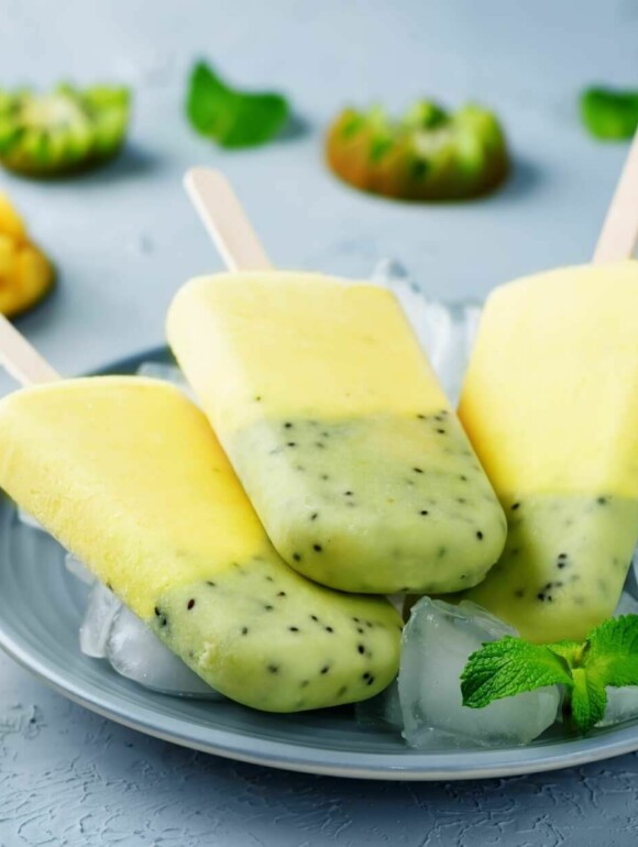 Veganes Eis am Stiel - Mango-Kiwi
