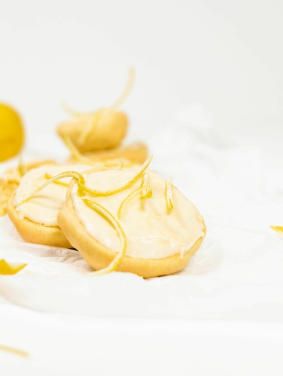 Vegane Amerikaner mit Frosting