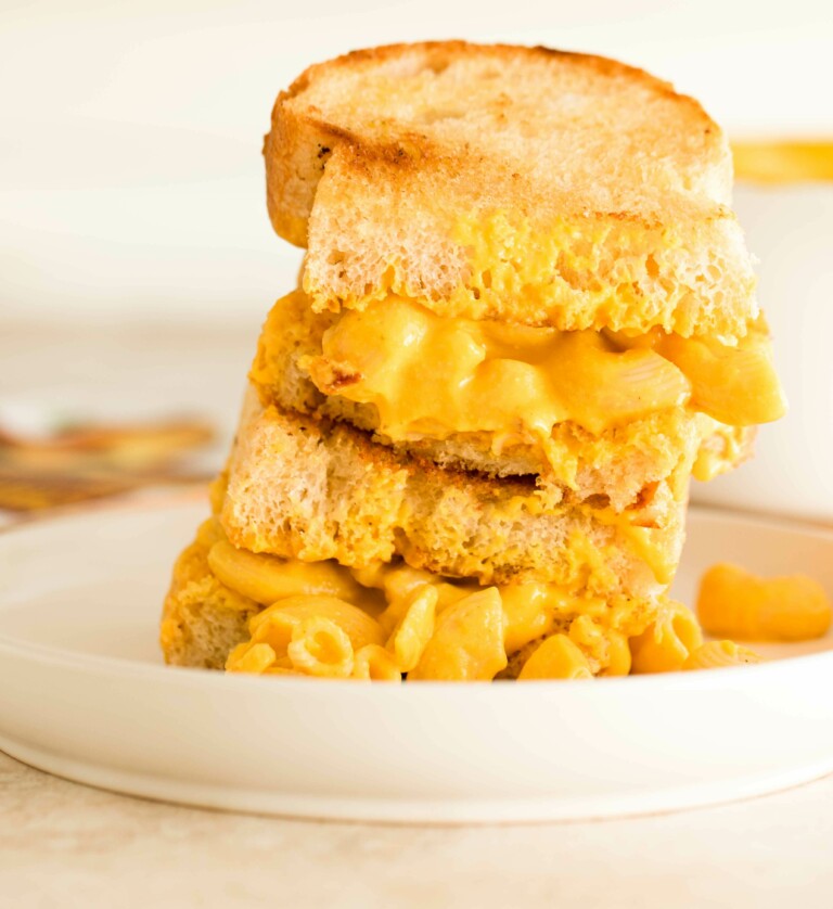 Mac and Cheese Sandwich