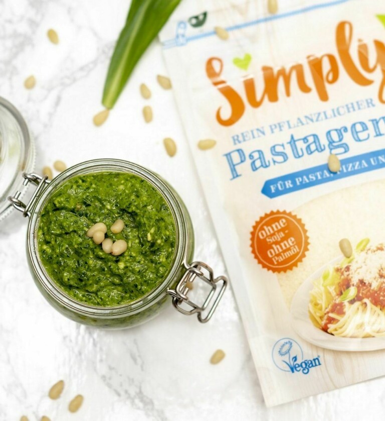Veganes Pesto - Rezept mit Basilikum