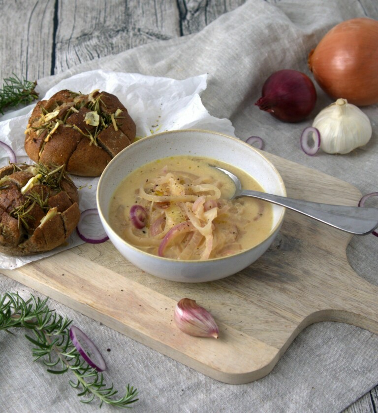 Vegane Zwiebelsuppe