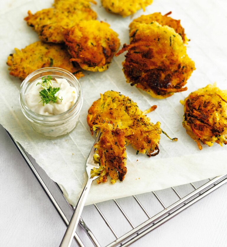 Zucchini Kartoffel-Puffer mit Limetten Dip