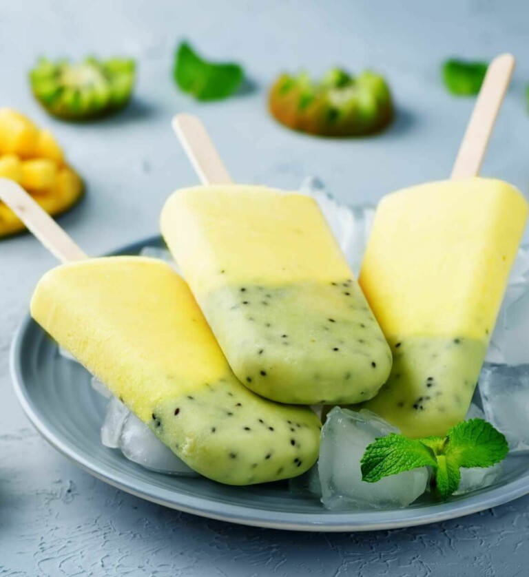 Veganes Eis am Stiel - Mango-Kiwi