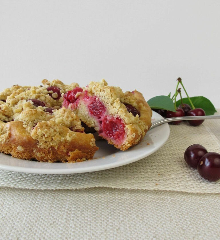 Veganer Kirsch-Streusel-Kuchen Veganer Kirsch-Streusel-Kuchen