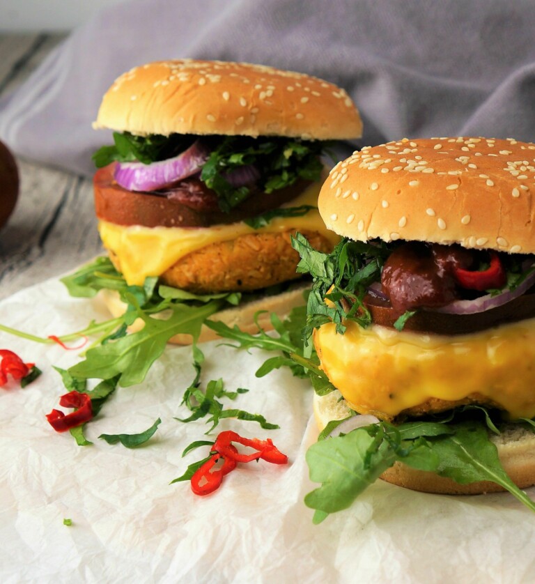 Veganer Kichererbsenpatty mit Haselnüssen