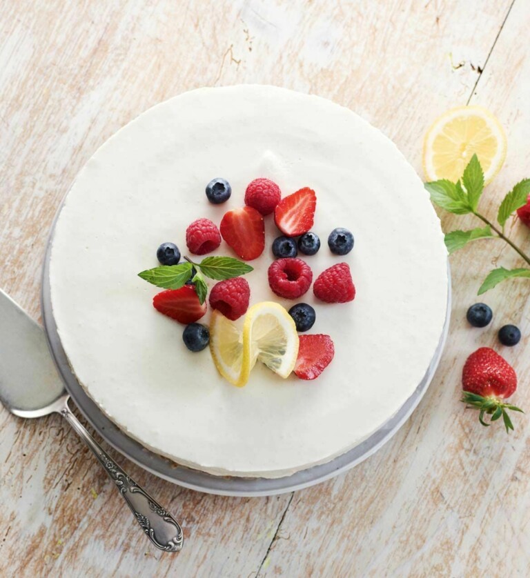 American Cheesecake mit frischen Beeren