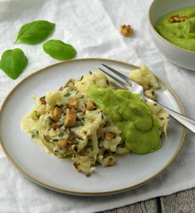 Blumenkohlauflauf vegan mit Avocadosoße